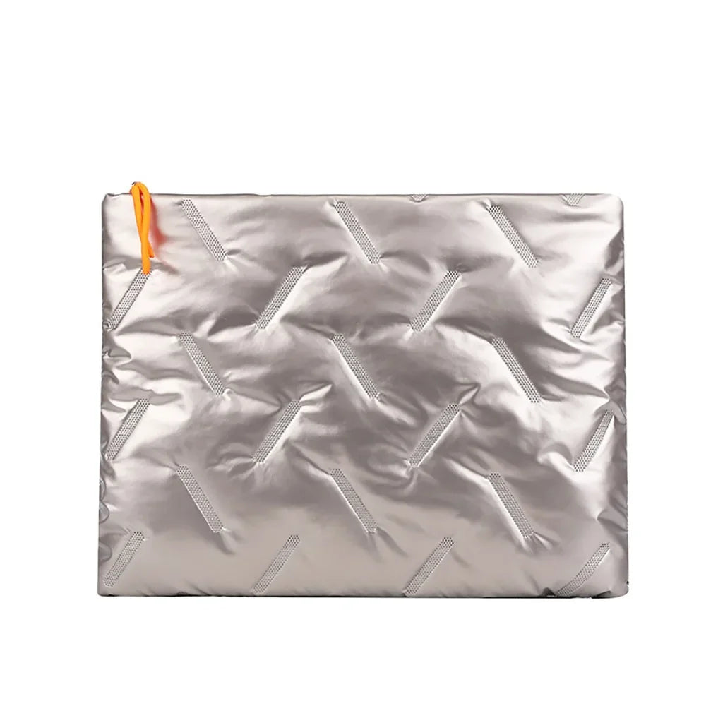 Funda acolchada para notebook con opciones de correa
