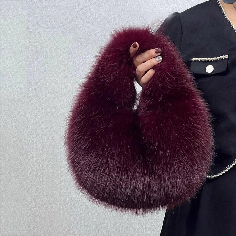 Cartera hobo de pelo sintético con forma de media luna