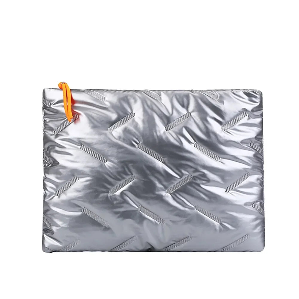 Funda acolchada para notebook con opciones de correa
