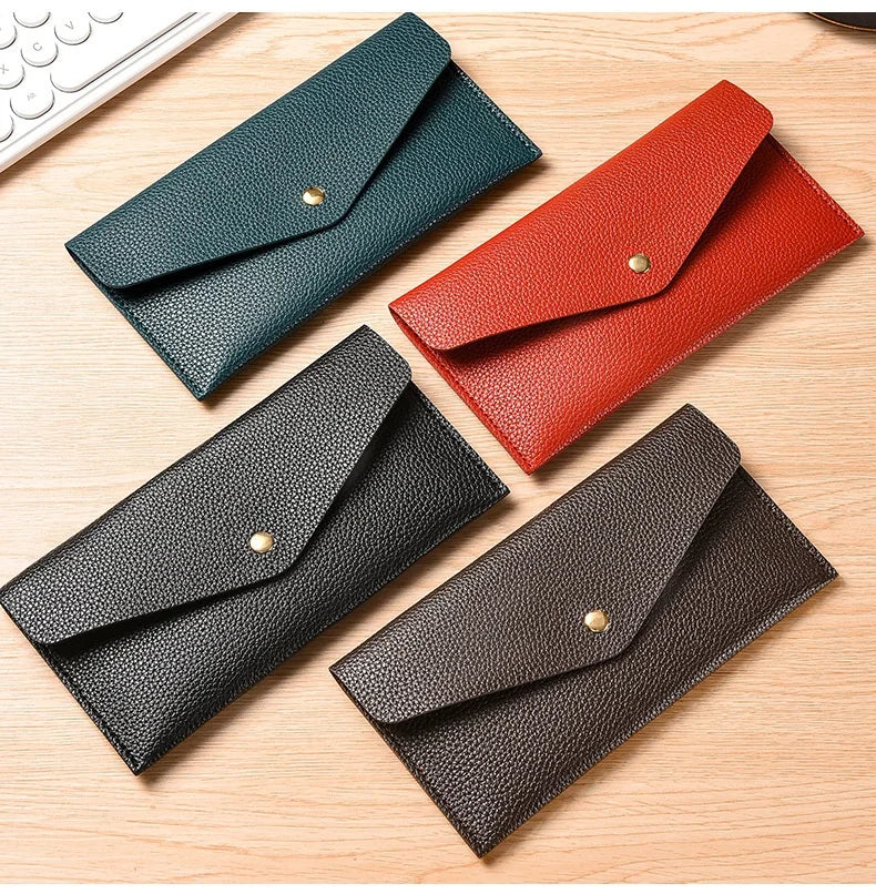 Billetera larga con solapa de estilo minimalista