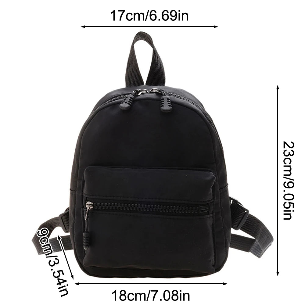 Mini mochila de nylon con bolsillo de solapa