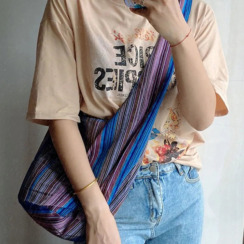 Cartera hobo de lona de estilo bohemio