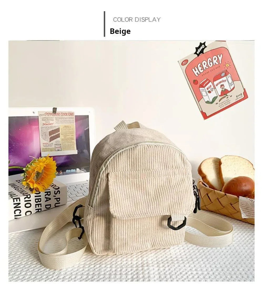 Mini mochila de corderoy con correa regulable