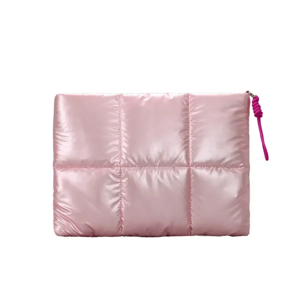 Funda acolchada para notebook con opciones de correa