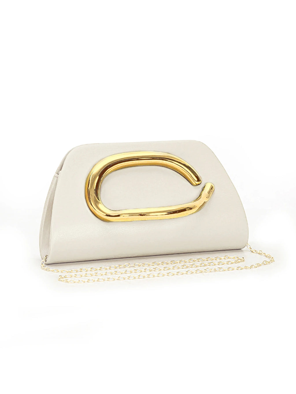 Clutch tipo caja con broche dorado y cadena
