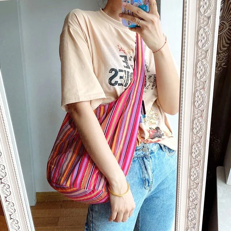 Cartera hobo de lona de estilo bohemio
