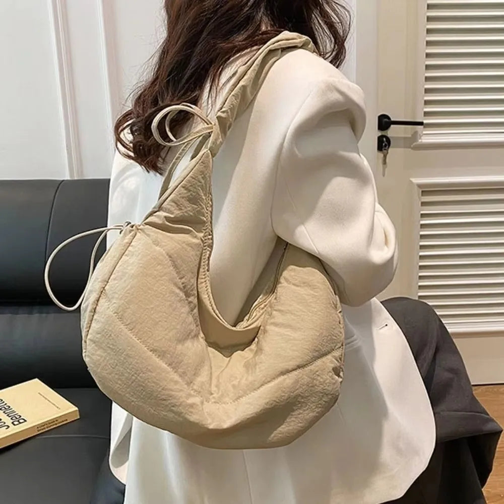 Cartera hobo fruncida con cierre superior