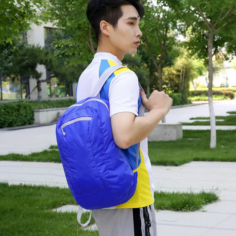 Mochila plegable de nylon con bolsa de guardado
