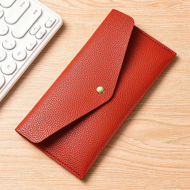 Billetera larga con solapa de estilo minimalista