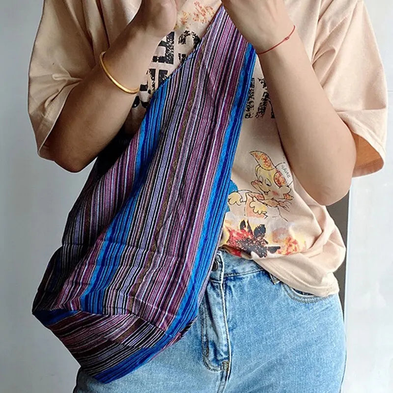 Cartera hobo de lona de estilo bohemio
