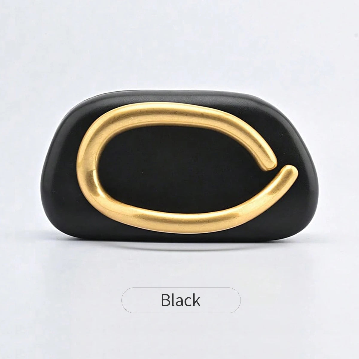 Clutch ovalado de fiesta con cadena y cierre metálico