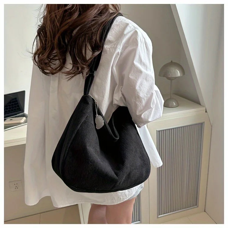 Bolso de hombro de corderoy con bolsillos y cierre