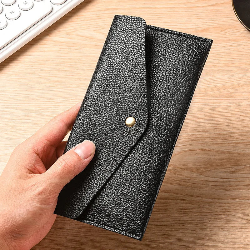Billetera larga con solapa de estilo minimalista