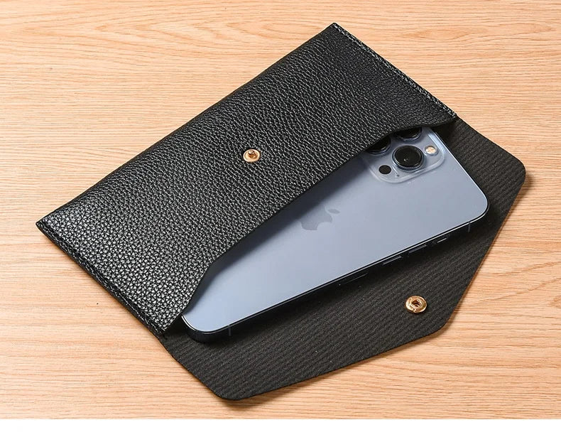 Billetera larga con solapa de estilo minimalista