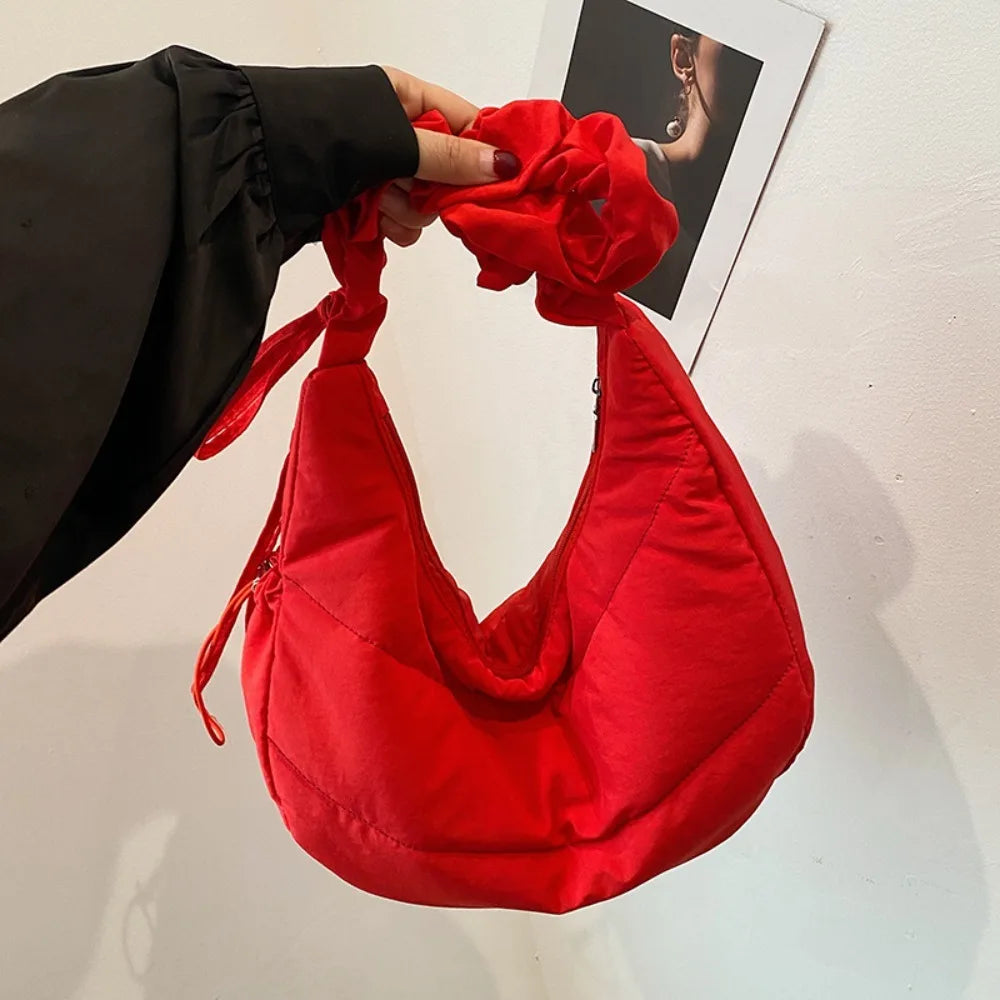 Cartera hobo fruncida con cierre superior