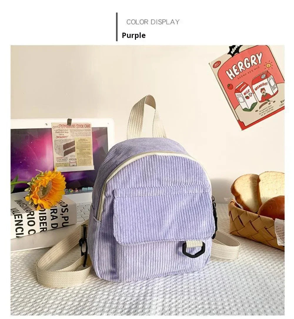 Mini mochila de corderoy con correa regulable