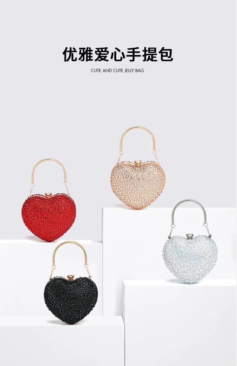 Clutch metálico de corazón con strass