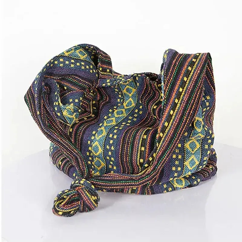 Cartera hobo de lona de estilo bohemio