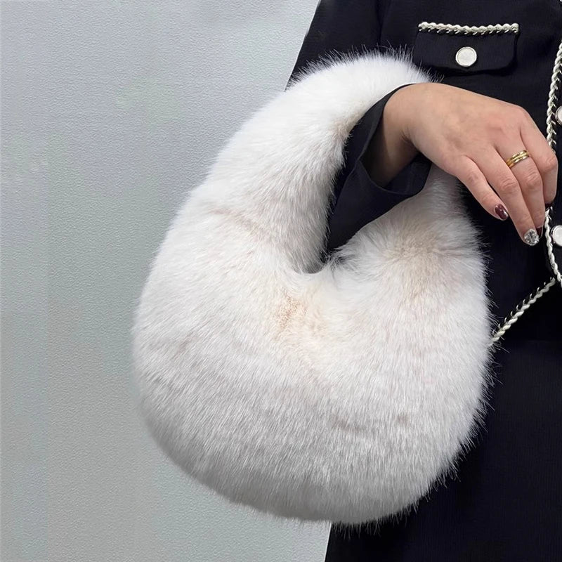 Cartera hobo de pelo sintético con forma de media luna