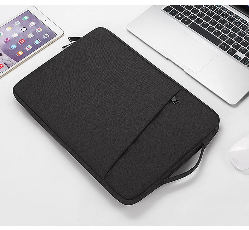 Funda para notebook con asa lateral y forro suave