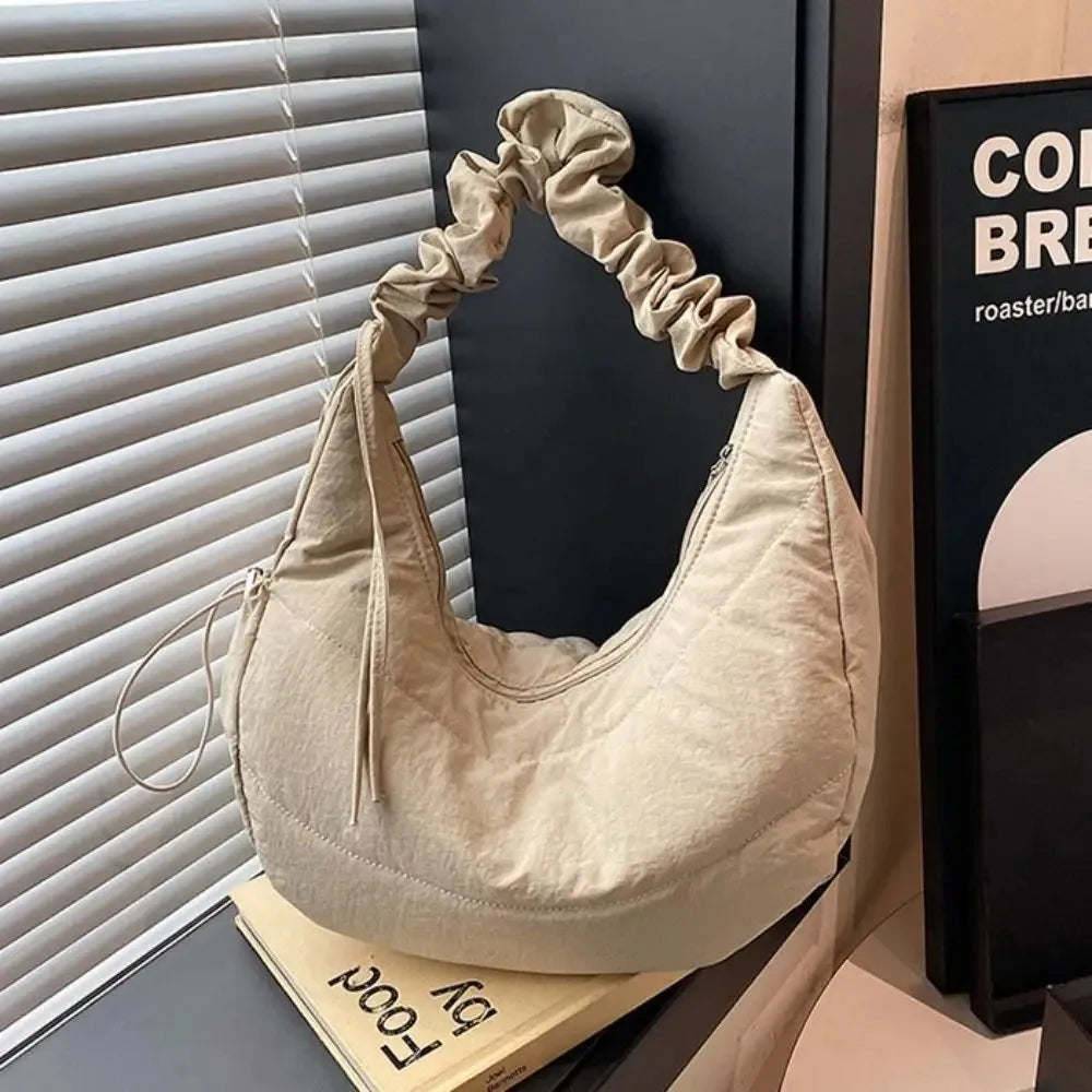 Cartera hobo fruncida con cierre superior