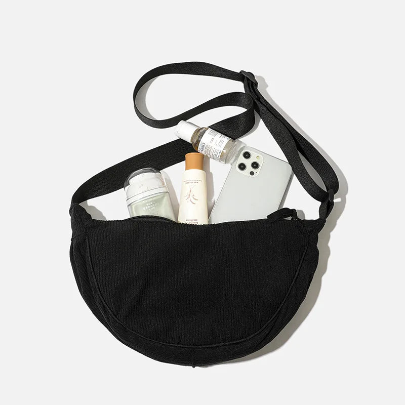 Cartera hobo de corderoy con correa regulable