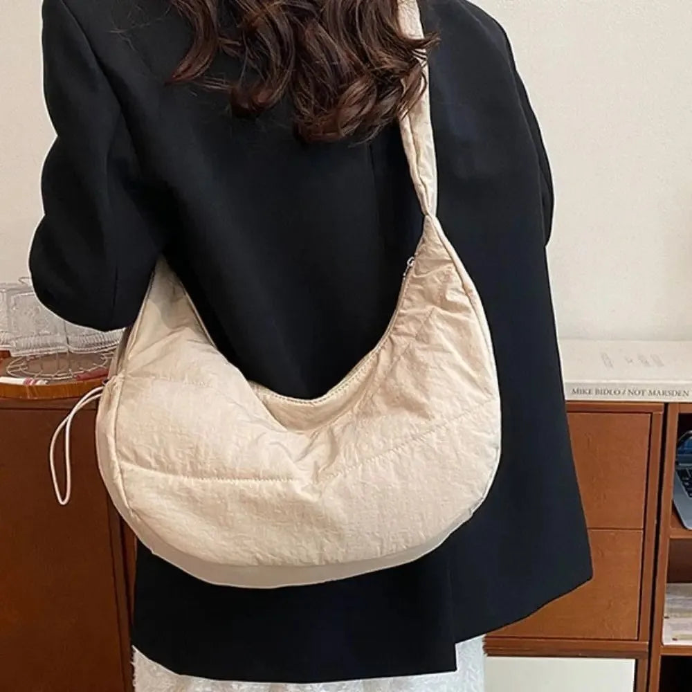 Cartera hobo fruncida con cierre superior