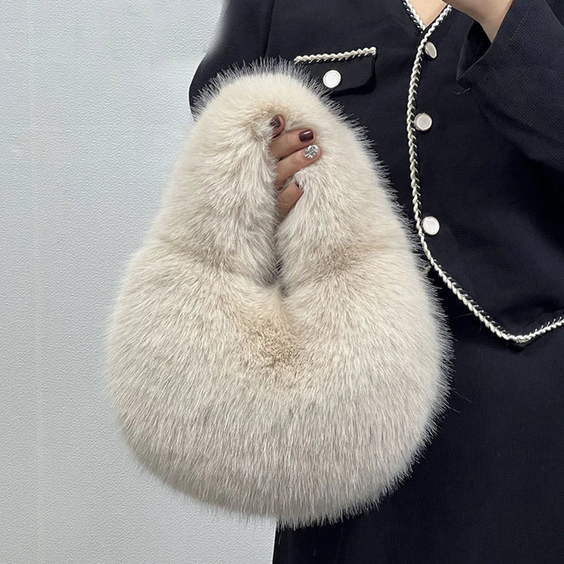 Cartera hobo de pelo sintético con forma de media luna