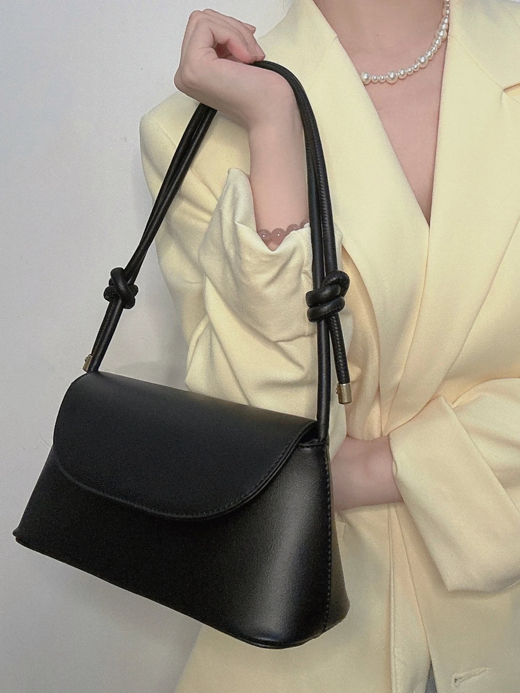 Bandolera rectangular de PU con bolsillo de solapa