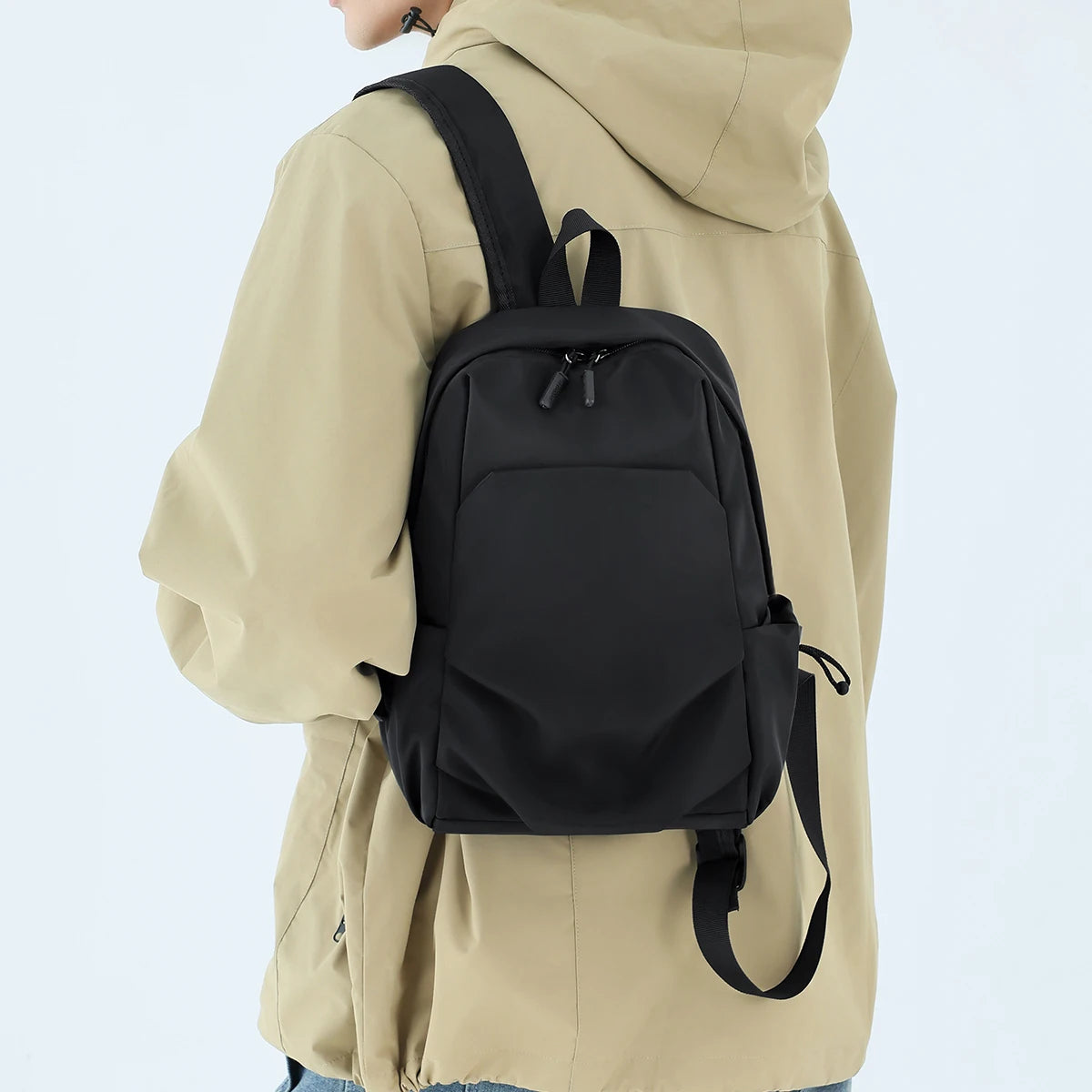 Mini mochila de nylon con bolsillo exterior